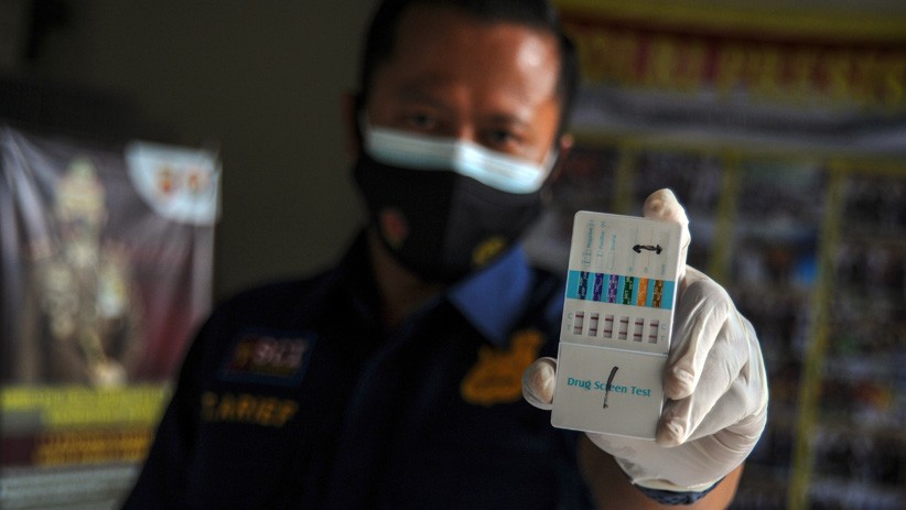Kapolsek Astana Anyar Pakai Narkoba, Sejumlah Polisi Disidak dan Tes Urine - Bagian 2
