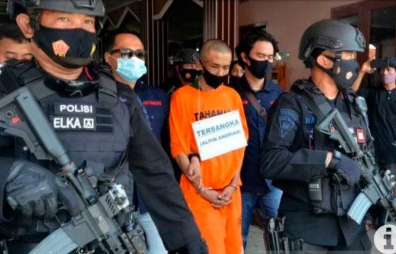 Terdakwa Penusuk Syekh Ali Jaber Dituntut 10 Tahun Penjara, Kuasa Hukum Keberatan