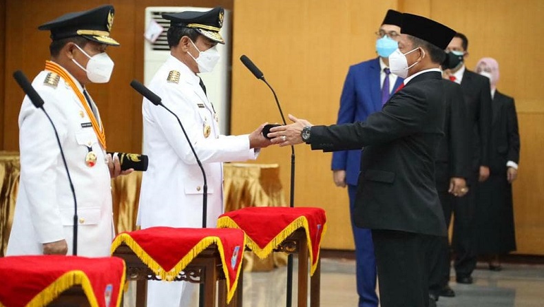 Mendagri Tito Karnavian Lantik Robert Simbolon Jadi Pj Gubernur Bengkulu