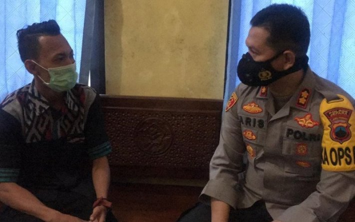 title Diduga Langggar PPKM, Pentas Orgen Tunggal saat Hajatan Dibubarkan Polisi Diduga Langggar PPKM, Pentas Orgen Tunggal saat Hajatan Dibubarkan Polisi