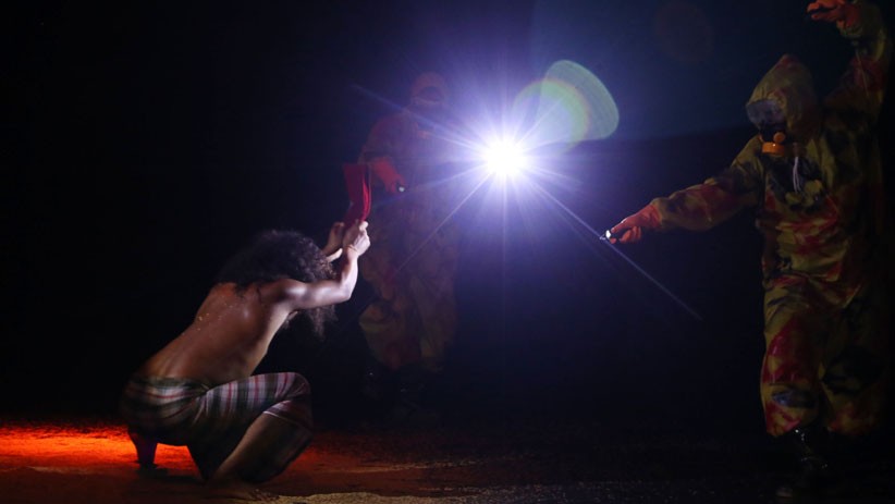 Aktor Teater Api Indonesia Bercerita tentang Keserakahan Toean Markoen - Bagian 2