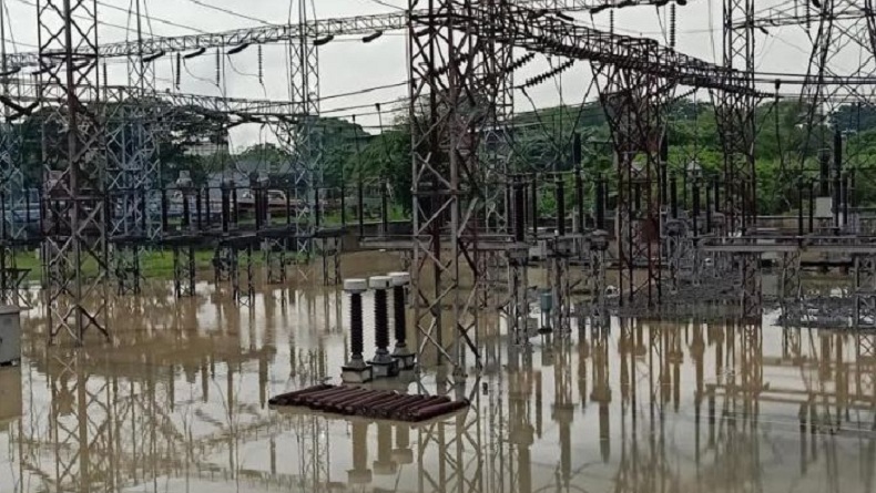 PLN Pulihkan 290 Gardu Listrik Terdampak Banjir Jayapura