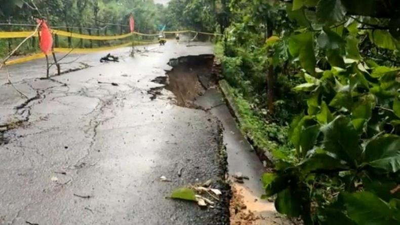 Cuaca Ekstrem, Jalan Penghubung 4 Kabupaten di Sulsel Ambles di Wilayah Pangkep