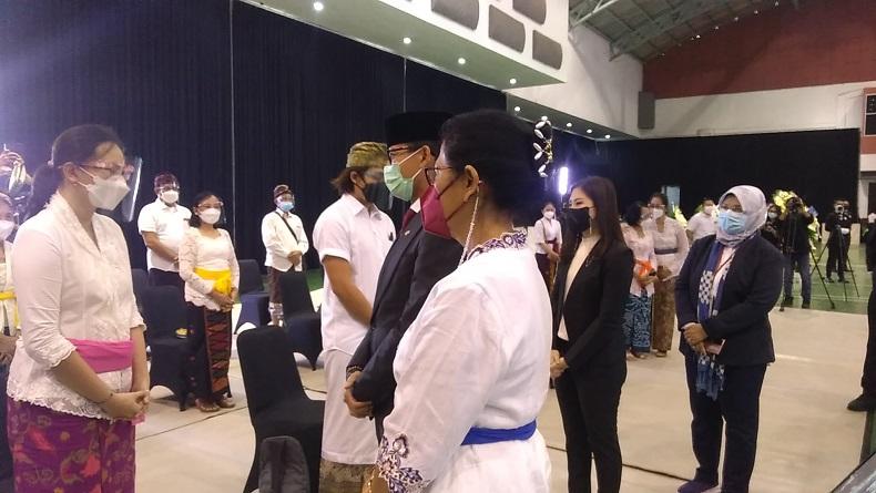 Menparekraf dan Wamenparekraf Hadiri Upacara Pemakaman I Gede Ardika di Bandung