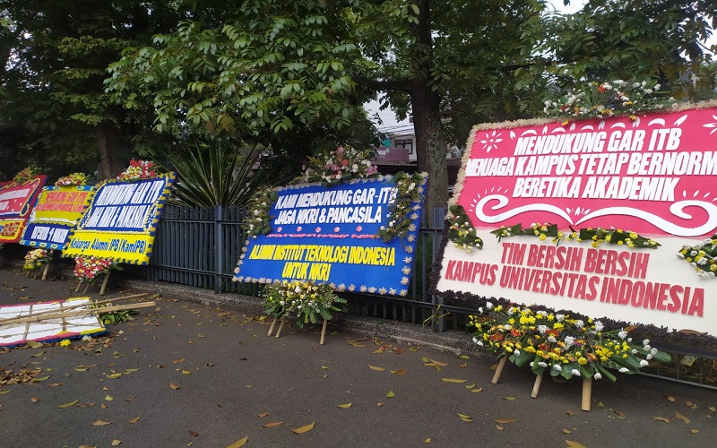 Dukung GAR ITB Jaga NKRI-Pancasila, Karangan Bunga Berdatangan ke Gedung MWA