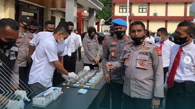 Bidpropam Polda Malut Gelar Tes Urine Narkoba kepada Puluhan Personel, Ini Hasilnya
