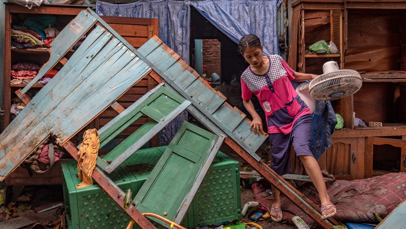Ratusan Rumah Rusak Diterjang Angin Puting Beliung di Demak - Bagian 4