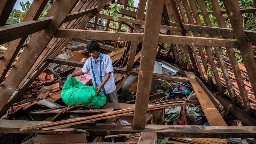 Ratusan Rumah Rusak Diterjang Angin Puting Beliung di Demak - Bagian 3