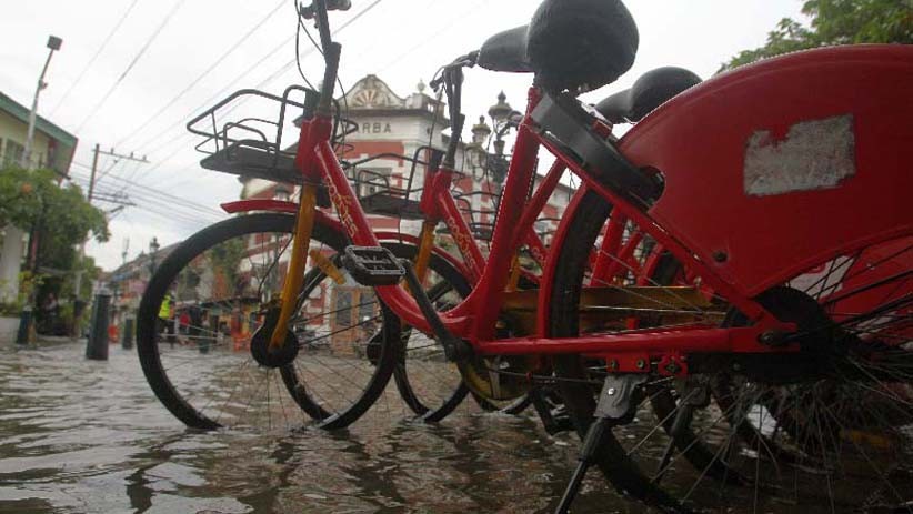 Kawasan Kota Lama Semarang Kembali Terendam Banjir - Bagian 6