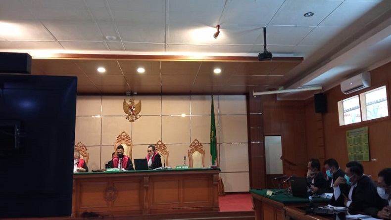 title Wali Kota Tasikmalaya Nonaktif Divonis 1 Tahun Penjara dan Denda Rp200 Juta Wali Kota Tasikmalaya Nonaktif Divonis 1 Tahun Penjara dan Denda Rp200 Juta