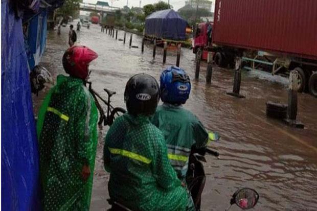 Waduh, Kamis Sore Tadi Banjir di Semarang Makin Tinggi 