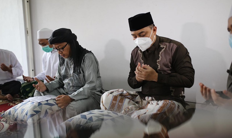 Jelang Pelantikan, Wali Kota Surabaya Terpilih Eri Cahyadi Gelar Khataman Alquran 