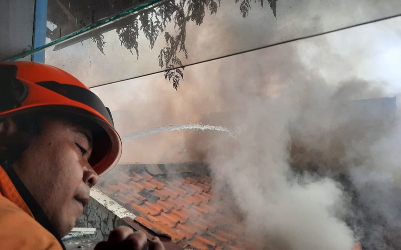 Perincian 10 Bangunan Terbakar di Cibeunying Kaler Bandung
