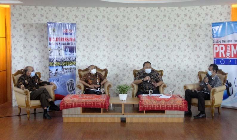 title 2.256 Lokasi Jalan Rusak Tersebar di Wilayah Pantura Jateng Bagian Timur dan Barat 2.256 Lokasi Jalan Rusak Tersebar di Wilayah Pantura Jateng Bagian Timur dan Barat
