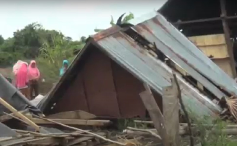 Puting Beliung Terjang Lubuk Keliat di Ogan Ilir, 27 Rumah Rusak