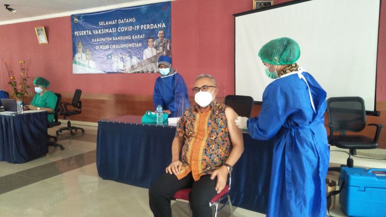 Vaksinasi Nakes Belum 100 Persen, Dinkes KBB Ungkap Berbagai Kendala
