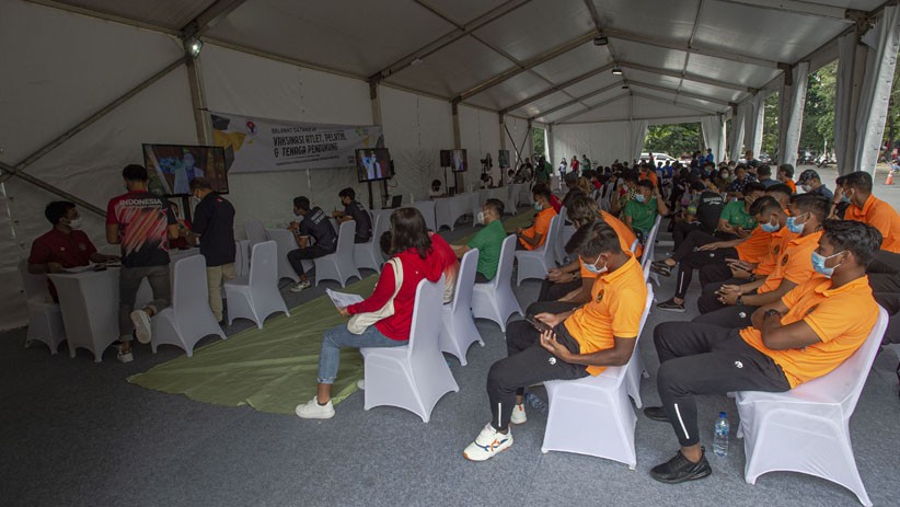 Ratusan Atlet dan Ofisial Disuntik Vaksin Covid-19 - Bagian 4