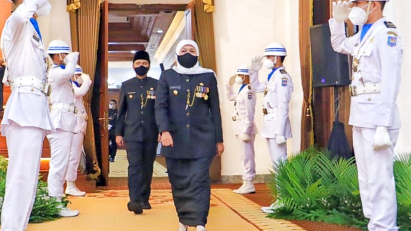 Gubernur Jatim Khofifah Indar Parawansa Lantik 17 Kepala Daerah Hasil Pilkada - Bagian 2