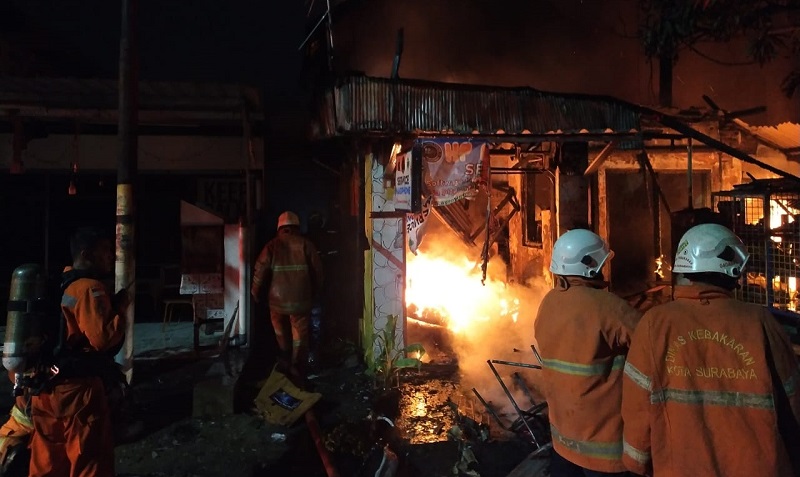 Rumah di Surabaya Ludes Terbakar, Ibu dan Anak Tewas Terjebak di Dalam 