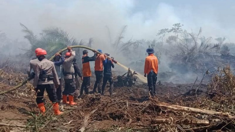 title Cegah Karhutla, TNI di Nagan Raya Gencar Sosialisasi ke Masyarakat juga Perusahaan Cegah Karhutla, TNI di Nagan Raya Gencar Sosialisasi ke Masyarakat juga Perusahaan