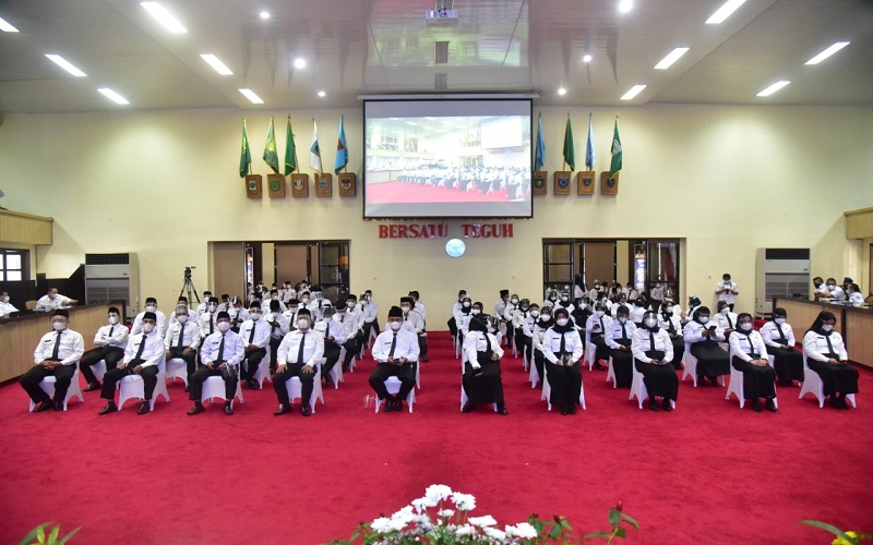 Serahkan 101 SK PPPK, Wagub Sumsel: Kerja Sebaik Mungkin Bukan Minta Pindah