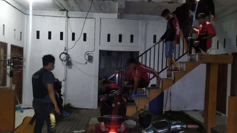 Pesta Miras di Kamar Kos, 4 Pemuda Bitung Ditangkap Tim Tarsius