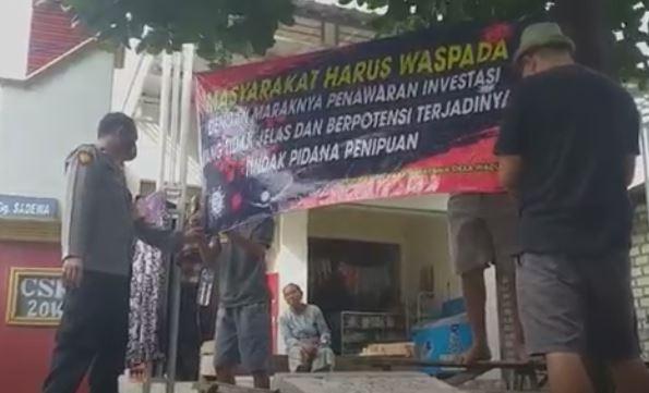 Diserbu Sales, Akses Masuk Kampung Miliarder di Tuban Kini Diperketat