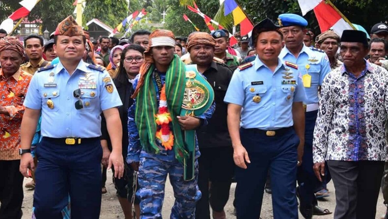 Marsma Donald Kasenda, Putra Minahasa 'Bapak' Juara Tinju Dunia Jabat Danlanud Manuhua