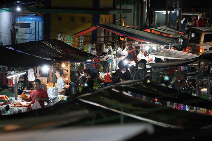 Dukung Pertumbuhan Ekonomi, PLN Jaga Pasokan Listrik ke Pasar Tradisional   - Bagian 4