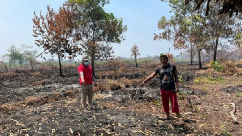 title Bakar Lahan untuk Becocok Tanam, Warga Kubu Raya Ditangkap Polda Kalbar Bakar Lahan untuk Becocok Tanam, Warga Kubu Raya Ditangkap Polda Kalbar