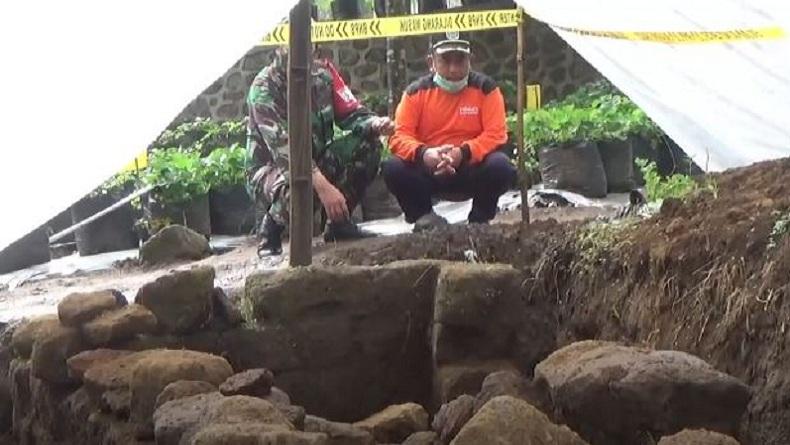 Warga Tengger Gunung Bromo Temukan Situs Purbakala Diduga Sisa Kerajaan Singosari