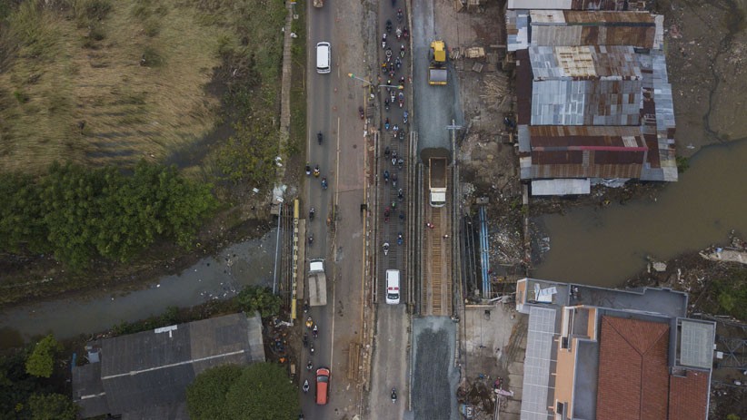 Jalan Ambles, Jembatan Darurat Dibangun di Jalur Pantura untuk Mengurai Kemacetan - Bagian 2