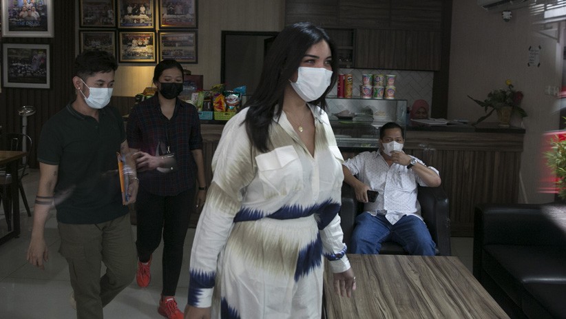 Penampakan Millen Cyrus Diserahkan ke BNN karena Positif Benzo - Bagian 4