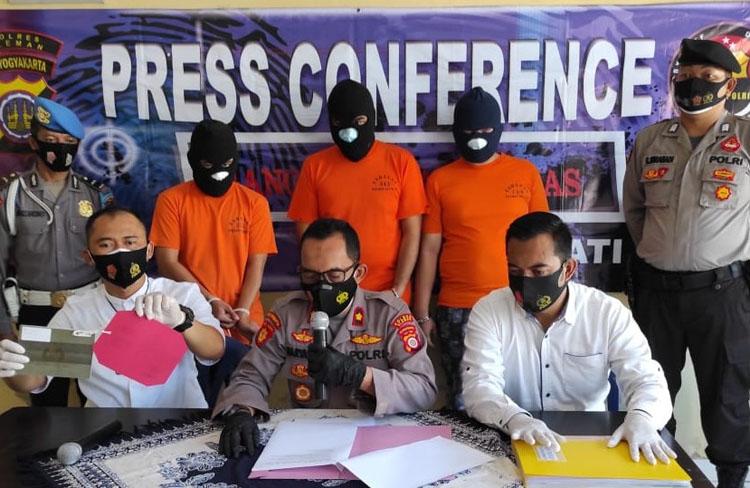 Polsek Mlati Sleman Bongkar Jaringan Pengedar BPKB Palsu untuk Jaminan Utang di Bank