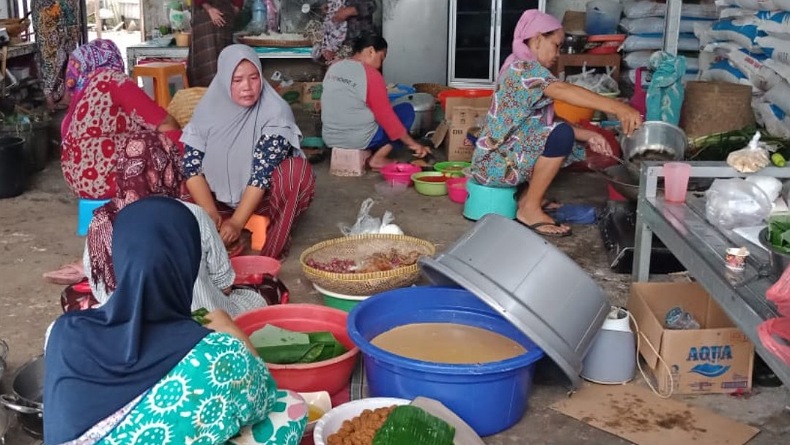 title Disperindag Sulut Datangkan Tenaga Profesional Tingkatkan Mutu IKM Disperindag Sulut Datangkan Tenaga Profesional Tingkatkan Mutu IKM