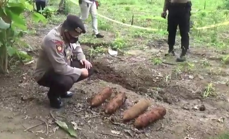 8 Mortir Aktif Ditemukan di Kebun Milik Petani di Ponorogo 