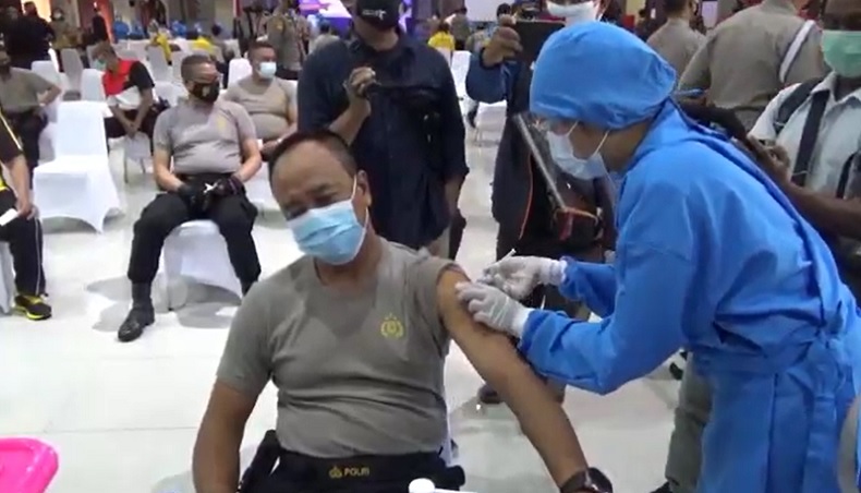 2.500 Personel Polda Bali Disuntik Vaksin Covid-19 