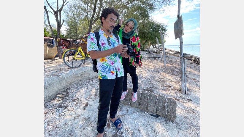 Foto-Foto Kebersamaan Rina Gunawan dan Sang Suami Teddy Syah - Bagian 4