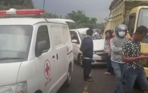 Kecelakaan Maut di Bungo, Polisi Buru Sopir Wuling dan Truk yang Kabur