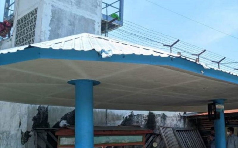 4 Napi Rutan Kandangan Kabur dengan Cara Panjat Tembok Belakang 