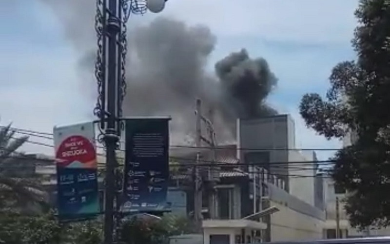 Ini Kronologi Terbakarnya Gudang Toko Kue di Dago Bandung