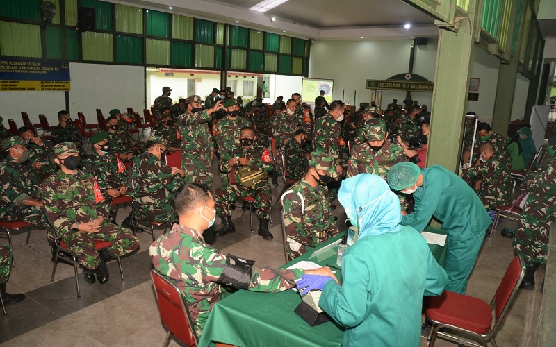 Ratusan Prajurit Kodam III/Siliwangi Divaksin Covid-19 di Tiga Lokasi
