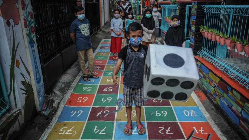 Hindari Kecanduan Gadget, Anak-Anak Diajak Bermain Permainan Tradisional - Bagian 1