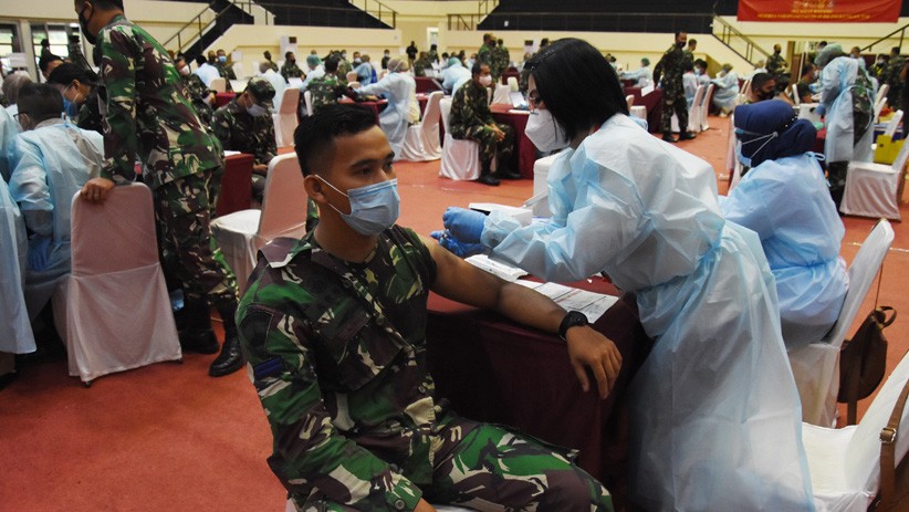 Belasan Ribu Prajurit Disuntik Vaksin Covid-19 di Mabes TNI - Bagian 1