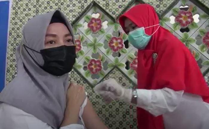 title Vaksinasi Covid-19 ASN Pemkot Makassar Minim Peserta, Dinkes Sebut Banyak yang WFH Vaksinasi Covid-19 ASN Pemkot Makassar Minim Peserta, Dinkes Sebut Banyak yang WFH