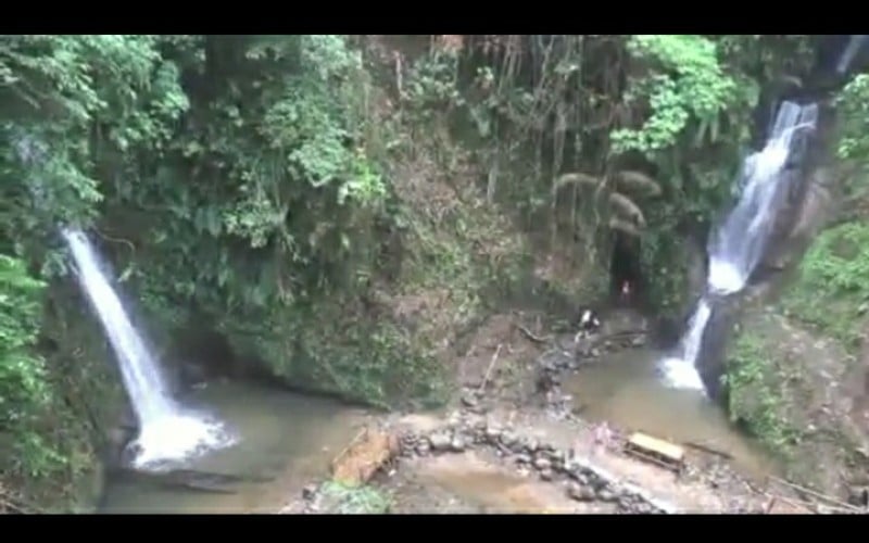 title Pesona Air Terjun Kembar, Objek Wisata Baru di Kota Pagar Alam Pesona Air Terjun Kembar, Objek Wisata Baru di Kota Pagar Alam