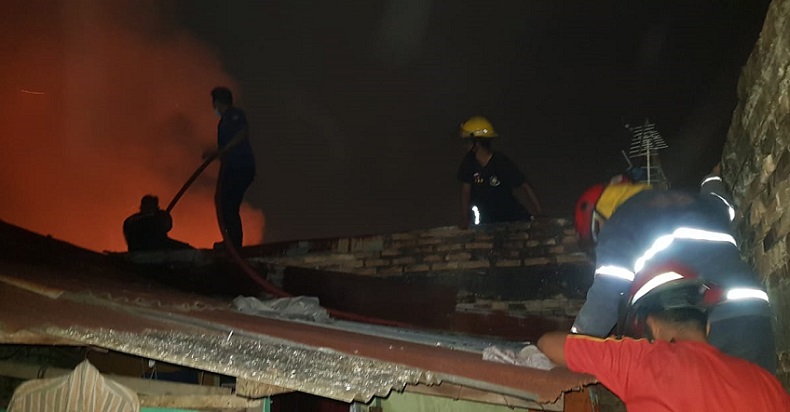 2 Rumah di Medan Terbakar, 1 Orang Tewas