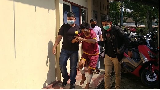 title Apes, Pria Asal Musi Rawas Utara Ini Ditangkap karena Bobol Rumah Polisi Apes, Pria Asal Musi Rawas Utara Ini Ditangkap karena Bobol Rumah Polisi