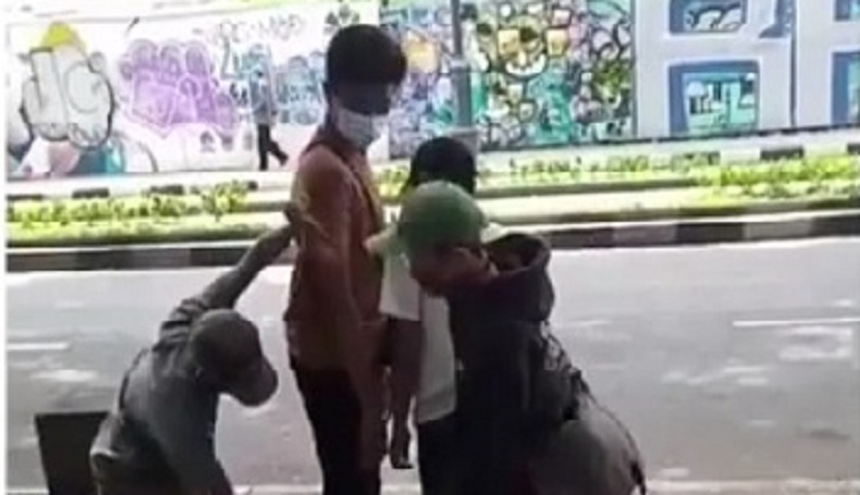 Resahkan Warga, Pencopet Alun-alun Bandung Diburu Polisi