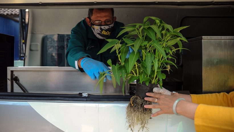Mobil Laboratorium Keliling Cek Kesegaran Sayuran, Buah dan Daging - Bagian 3